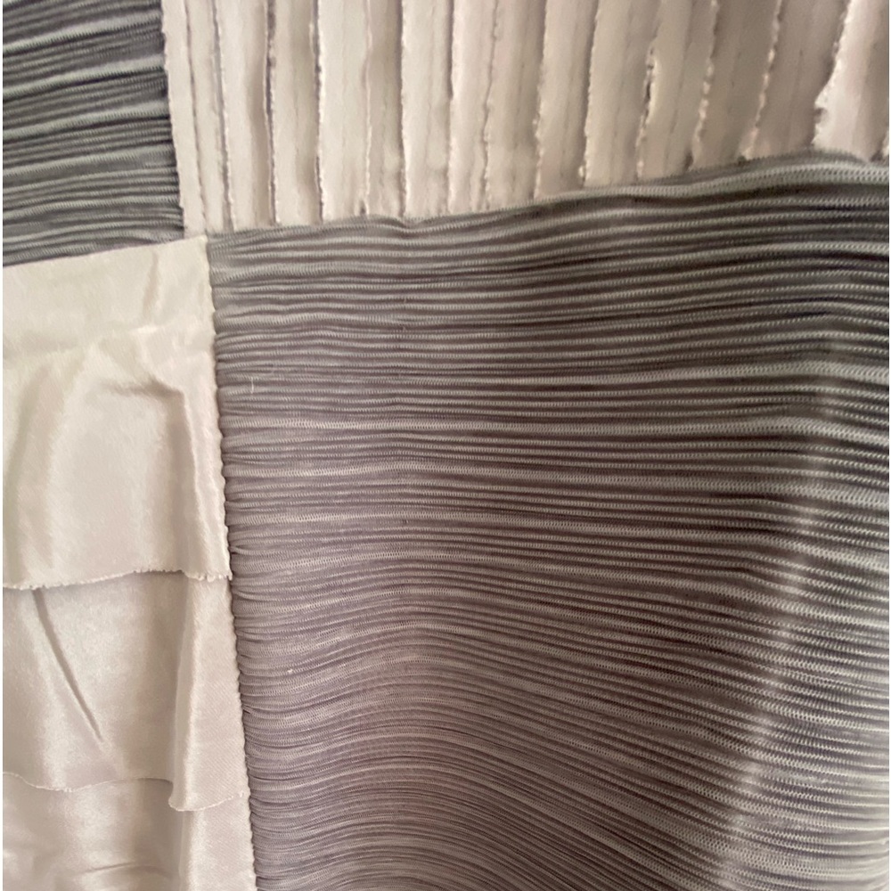 BCBG - Picture 3 of 6